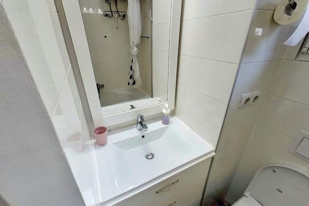 Apartment Bonjour, 5Th Floor, No Elevator Загреб Екстериор снимка