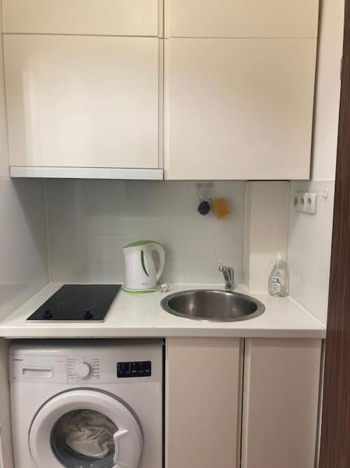 Apartment Bonjour, 5Th Floor, No Elevator Загреб Екстериор снимка