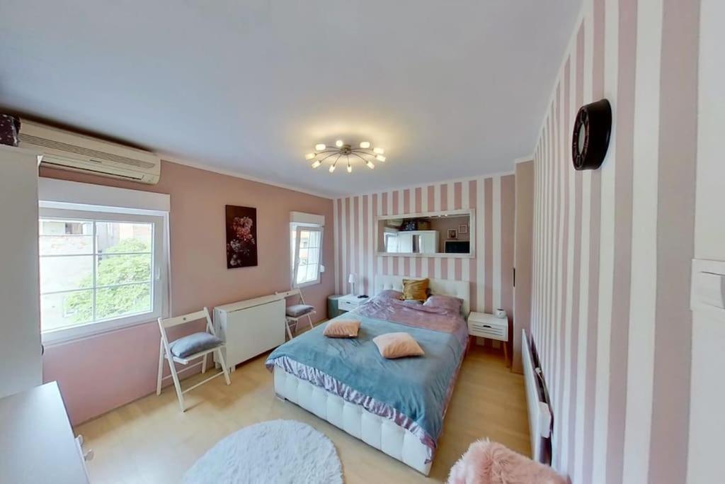 Apartment Bonjour, 5Th Floor, No Elevator Загреб Екстериор снимка